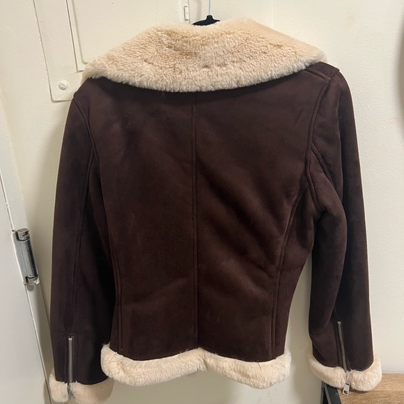 Banana Republic - Women’s Faux Fur Jacket – Size S - Picture 2 of 4